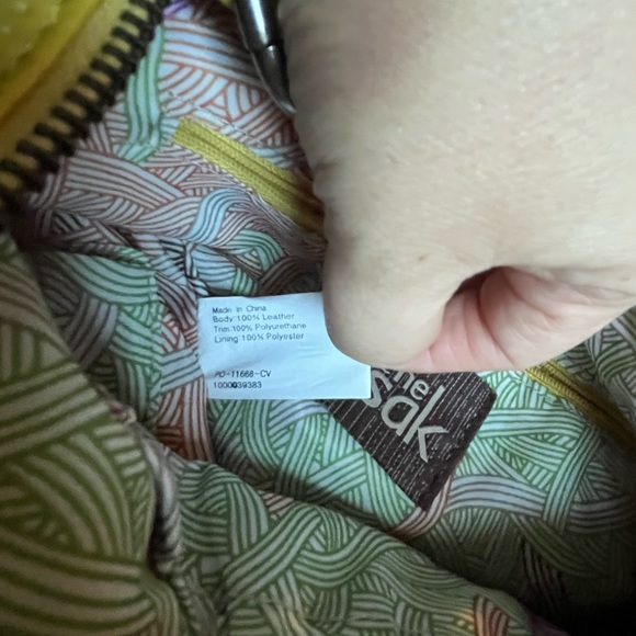 The Sak Iris Leather Crossbody Bag in Bright Lemon Yellow - Picture 8 of 16